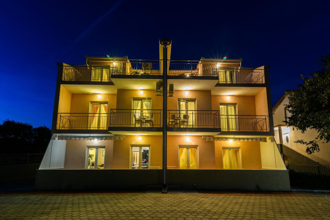 Apartments Neve Marina Dış mekan fotoğraf