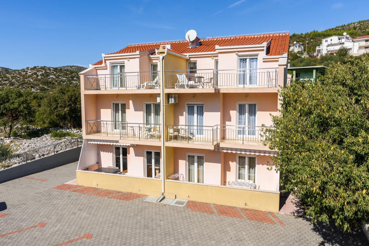 Apartments Neve Marina Dış mekan fotoğraf